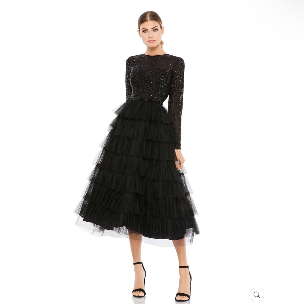NWOT Mac Duggal Black Midi Dress